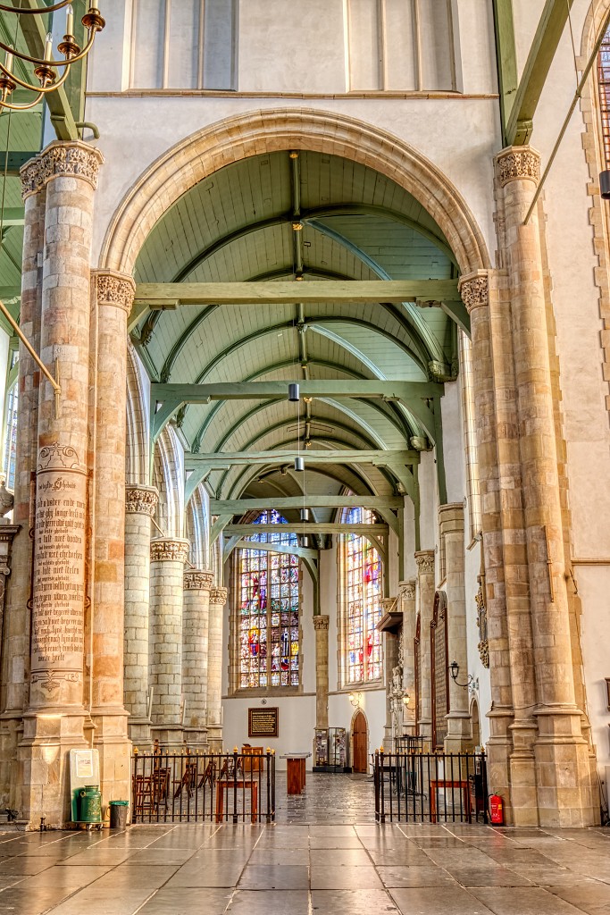 HDR sint-janskerk grote kerk sint-jan sint jan gouda glas in lood eglise church kerkfotografie pelerinage religie religion bedevaartsoord rooms katholiek protestant